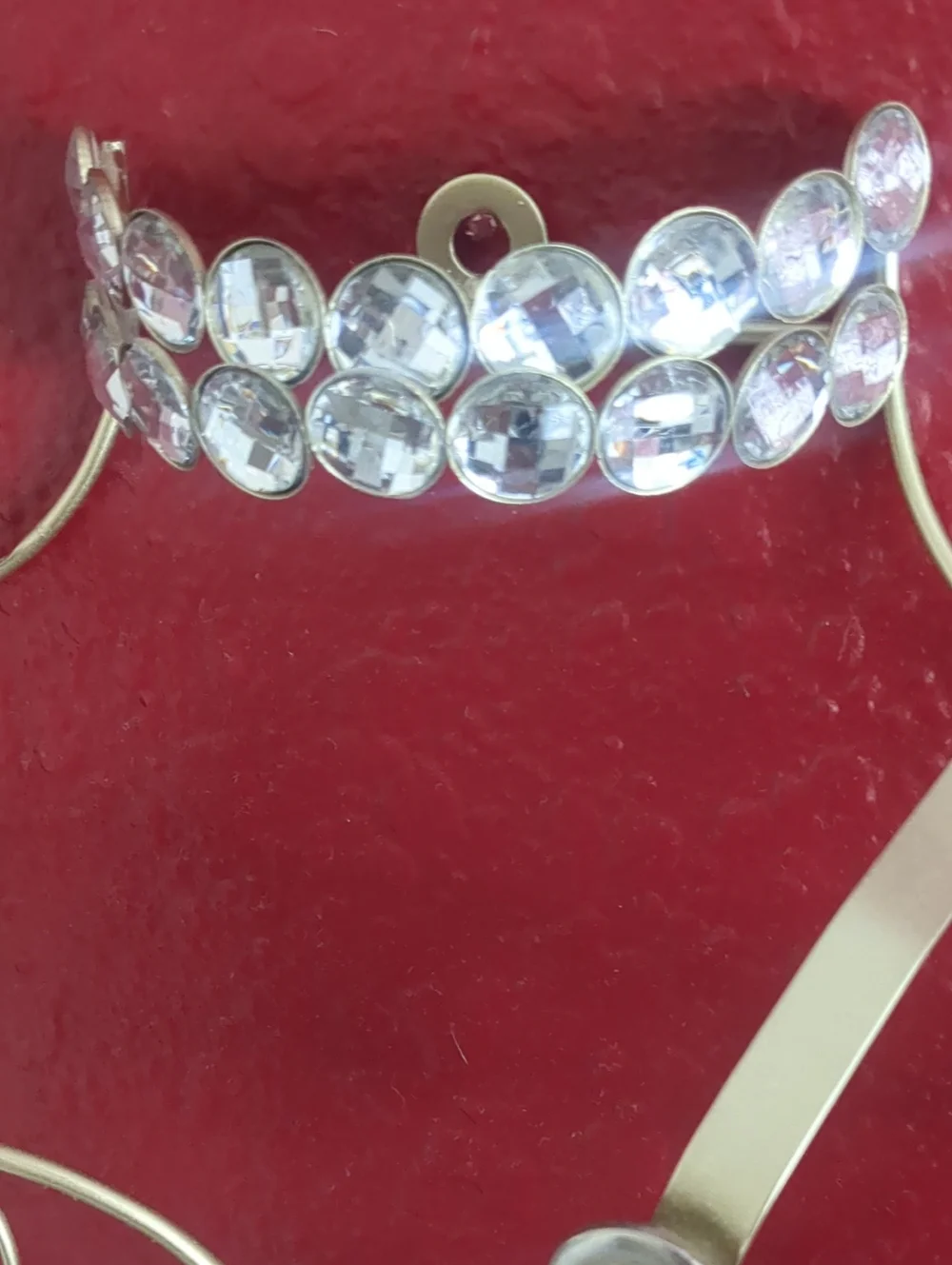 N/A elegant gold